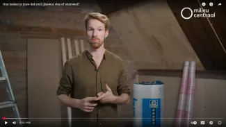 Voorbeeld video zelf je dak isoleren met glas- of steenwol