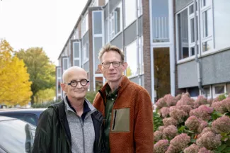 VvE verduurzaming - Hugo en Huddie voor hun VvE